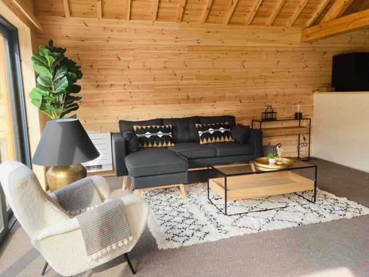 Les Pavillons De La Libellule Villa Beauraing Eksteriør billede