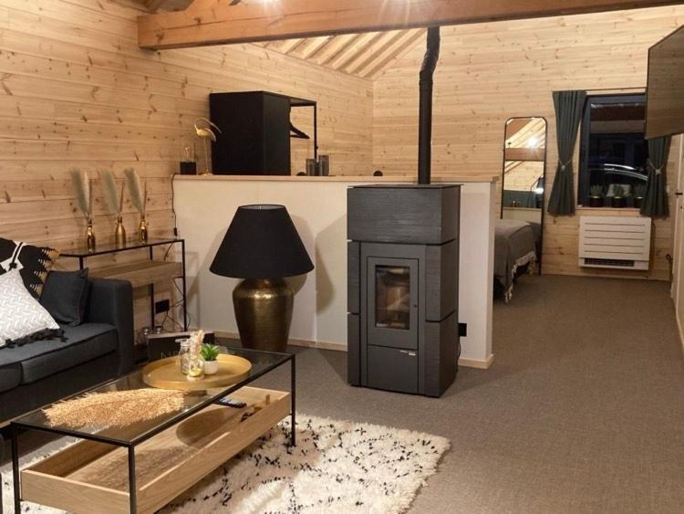 Les Pavillons De La Libellule Villa Beauraing Eksteriør billede
